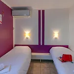 Self Check-in Hotel