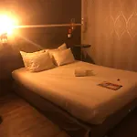 Hotel Self Check-in 2*